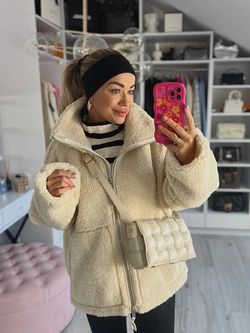 Léana – Manteau en Teddy Doux