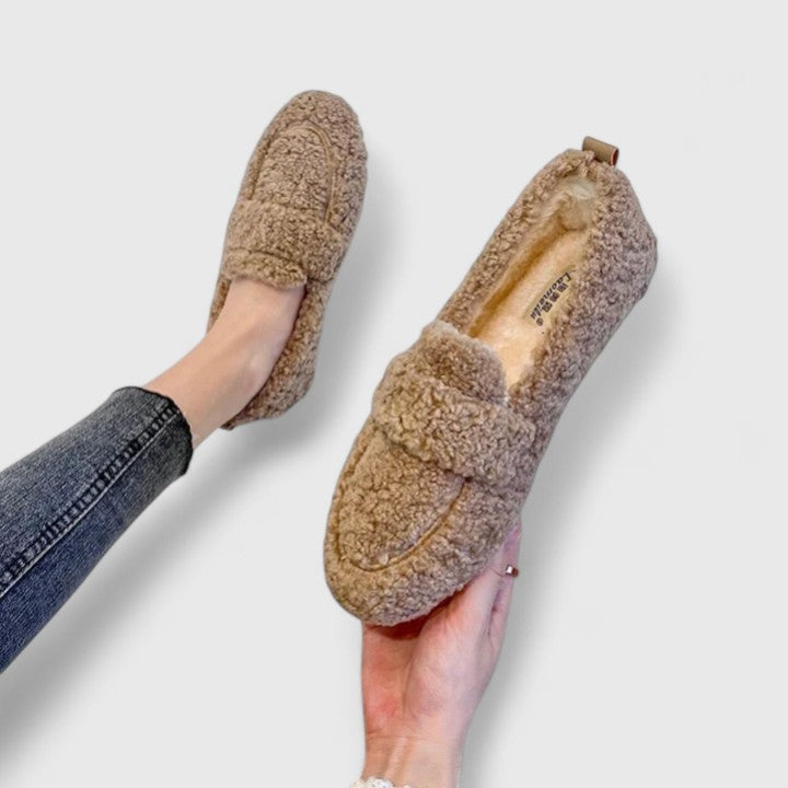 Solange | Chaussons chauds au design élégant