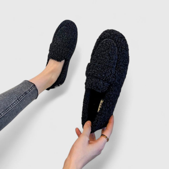 Solange | Chaussons chauds au design élégant