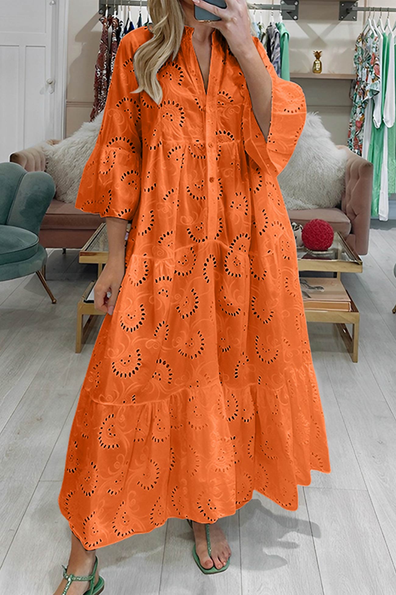 Noa™ - Robe en coton avec manches brodées et col en V